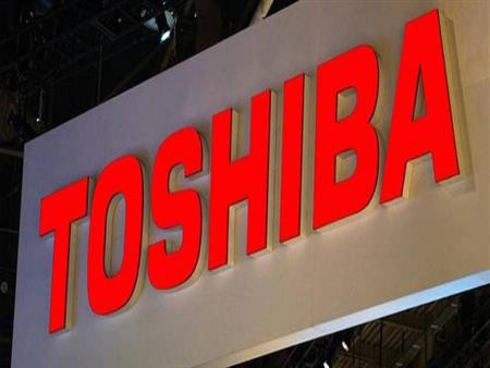 fryk-ankath-althlagat-oalghsalat-abtal-syan-toshyba-fy-alhrm-01112124913-big-0